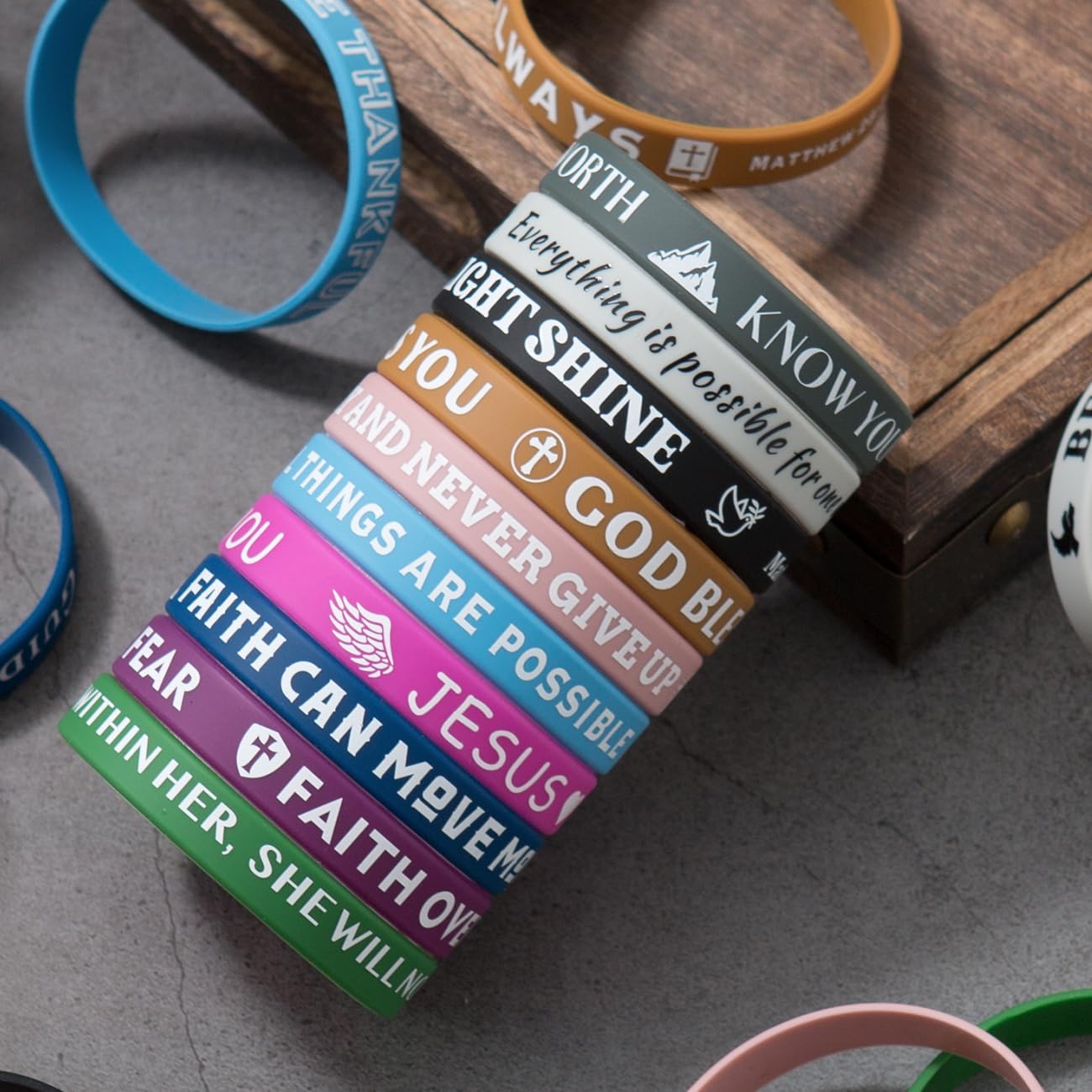 20 Pcs Bulk Silicone Retro Color Wristbands