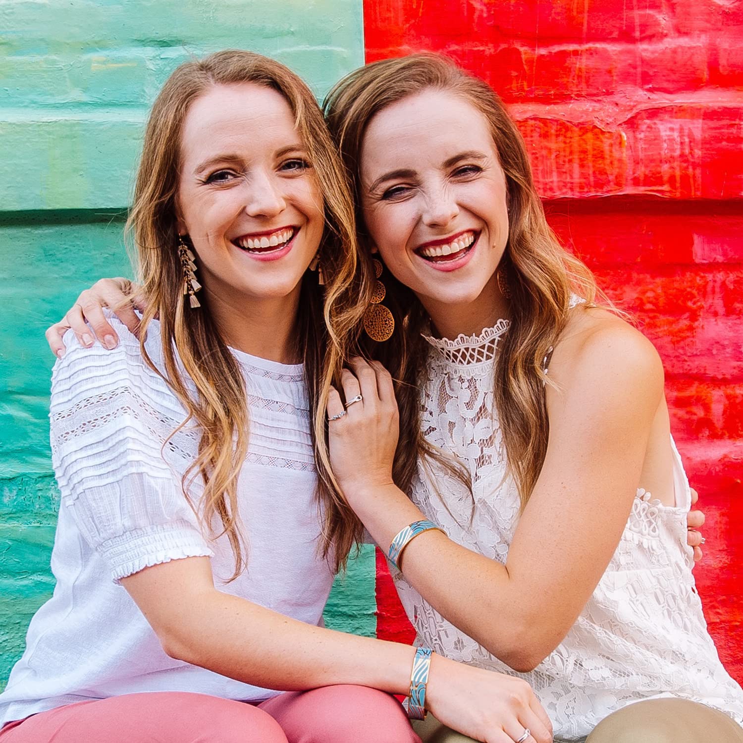 Dainty 18K gold–plated cross bracelet