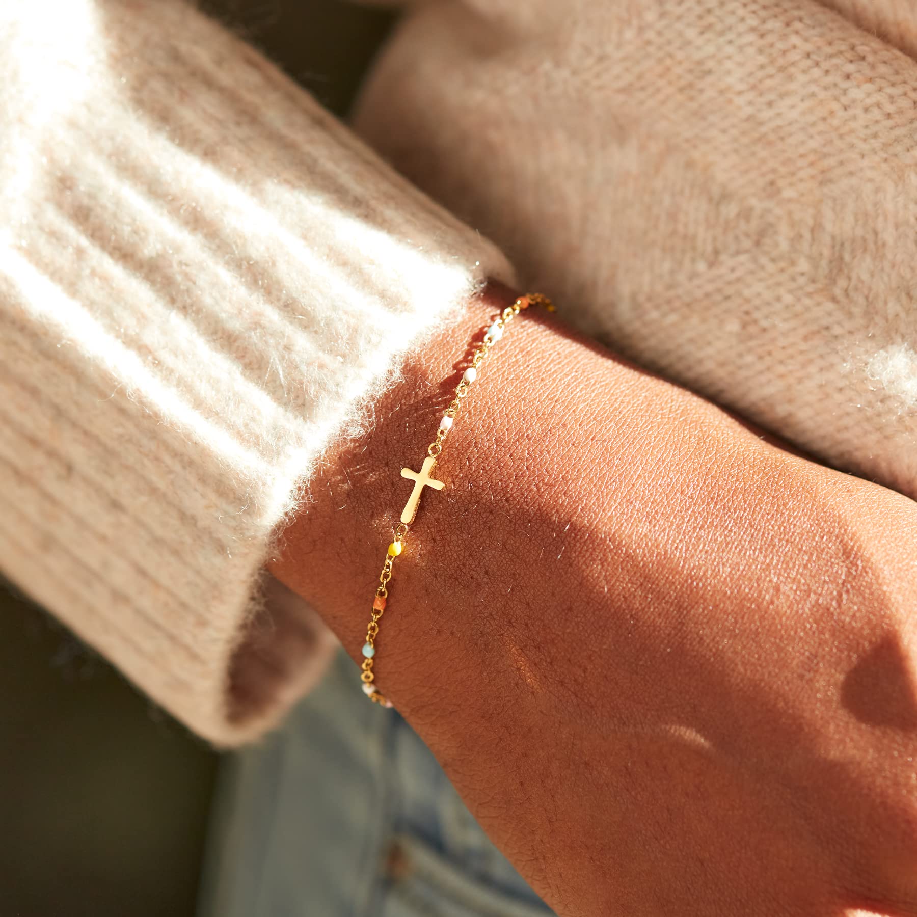 Dainty 18K gold–plated cross bracelet