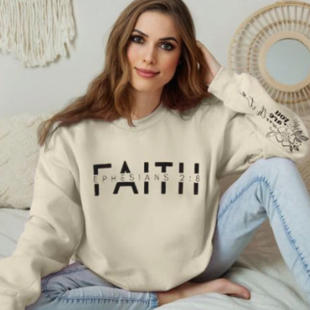 Jesus Is King, Women's Pullover Sweatshirt
